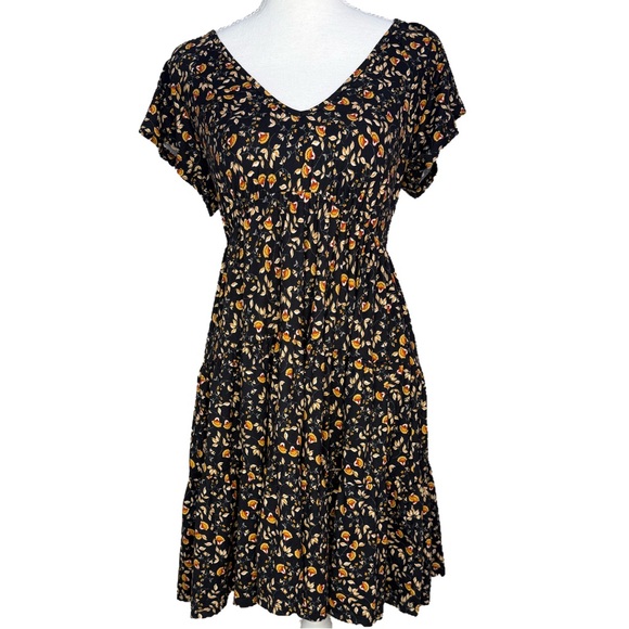 Urban Outfitters Dresses & Skirts - Urban Outfitters Floral Skater Dress 
V-Neck Short Sleeve Size S